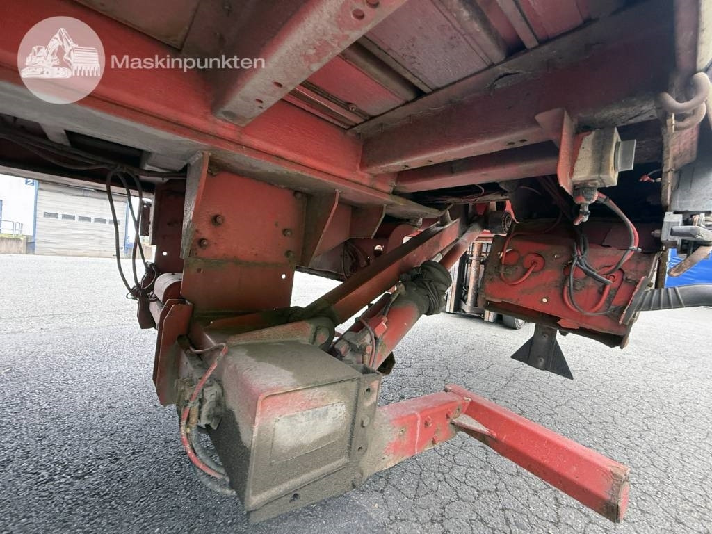 Semi-remorque rideaux coulissants Kel-Berg S25-1: photos 13 Semi-remorque rideaux coulissants Kel-Berg S25-1: photos 13