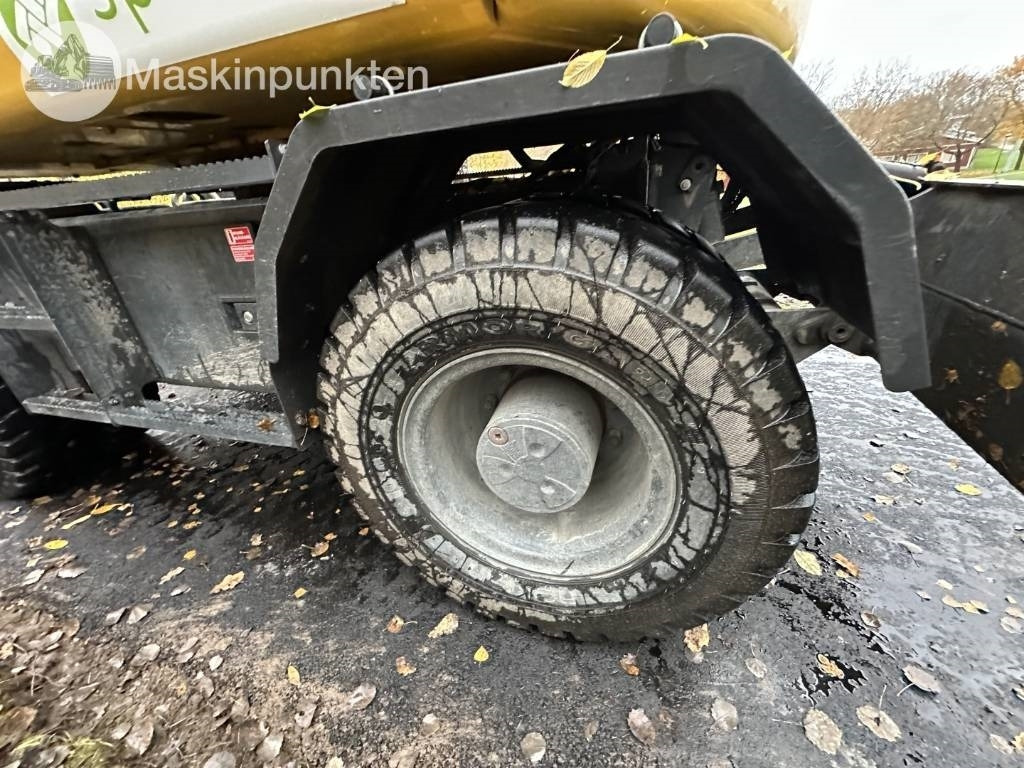 Pelle sur pneus Komatsu PW 148-11 med vagn och redskap: photos 39 Pelle sur pneus Komatsu PW 148-11 med vagn och redskap: photos 39