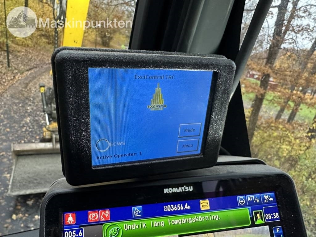 Pelle sur pneus Komatsu PW 148-11 med vagn och redskap: photos 23 Pelle sur pneus Komatsu PW 148-11 med vagn och redskap: photos 23