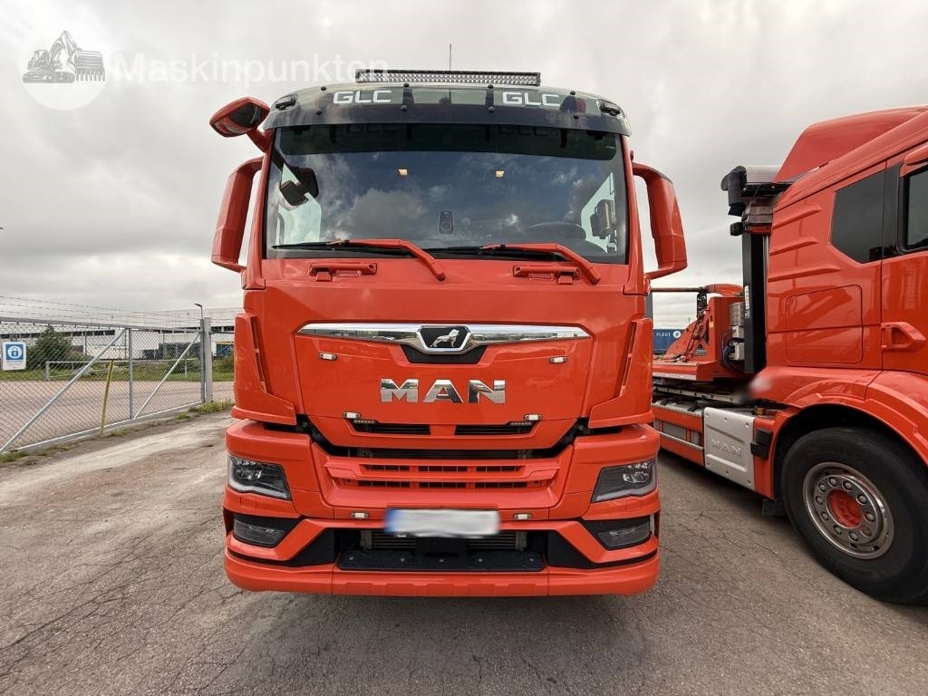 MAN TGS 26.360 - Camion multibenne: photos 2 MAN TGS 26.360 - Camion multibenne: photos 2
