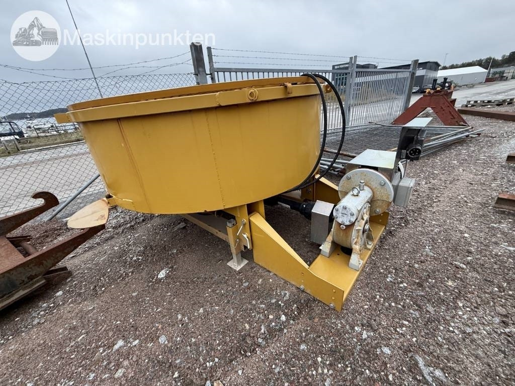 Mammut TM 200 Betongblandare - Bétonnière: photos 3 Mammut TM 200 Betongblandare - Bétonnière: photos 3