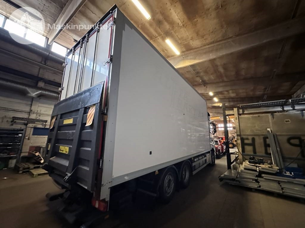 Mercedes-Benz Actros 2545 - Camion fourgon: photos 4 Mercedes-Benz Actros 2545 - Camion fourgon: photos 4