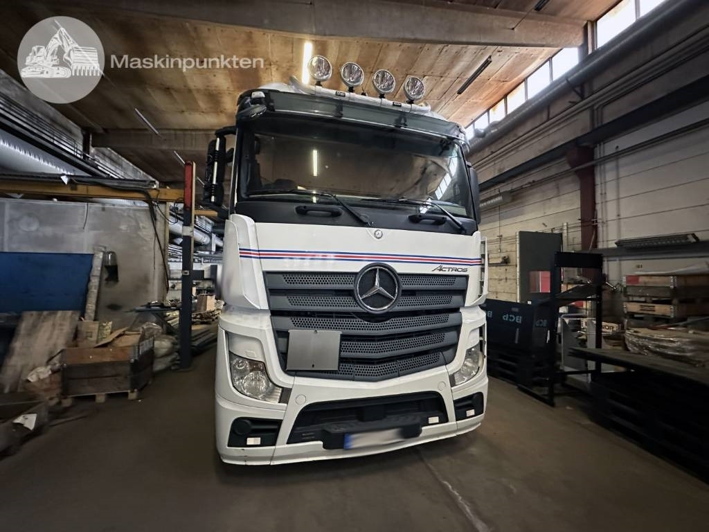 Mercedes-Benz Actros 2545 - Camion fourgon: photos 2 Mercedes-Benz Actros 2545 - Camion fourgon: photos 2