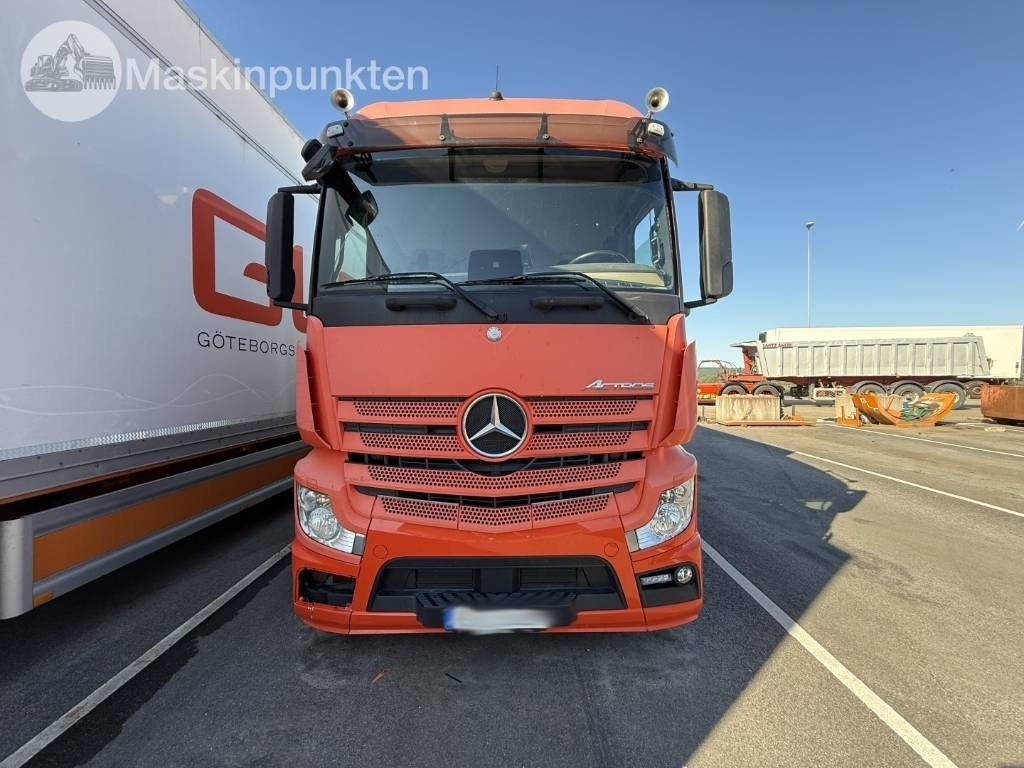 Mercedes-Benz Actros 2551 - Camion frigorifique: photos 2 Mercedes-Benz Actros 2551 - Camion frigorifique: photos 2