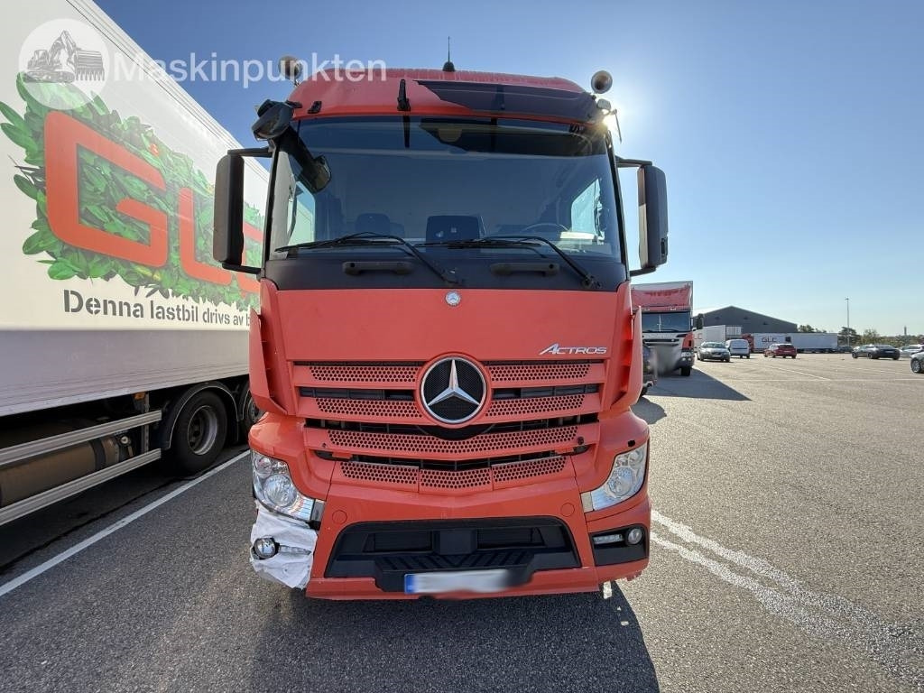 Mercedes-Benz Actros 2551 - Camion frigorifique: photos 2 Mercedes-Benz Actros 2551 - Camion frigorifique: photos 2