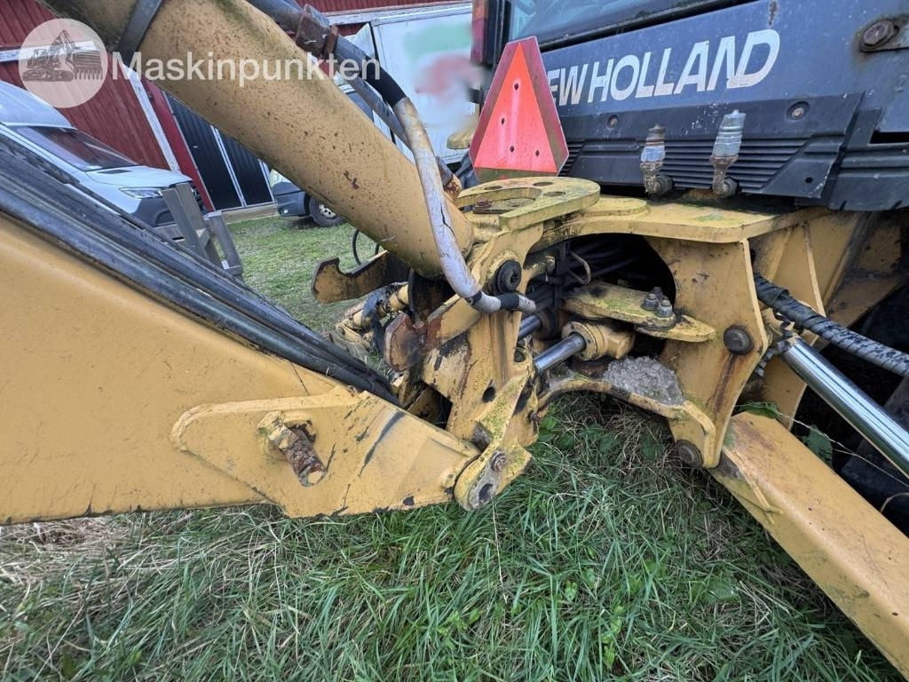 Tractopelle New Holland LB 115: photos 34 Tractopelle New Holland LB 115: photos 34