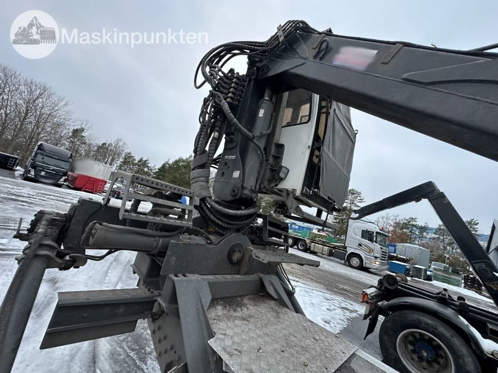 Scania R 580 timmerbil med kran  — crédit-bail Scania R 580 timmerbil med kran: photos 21