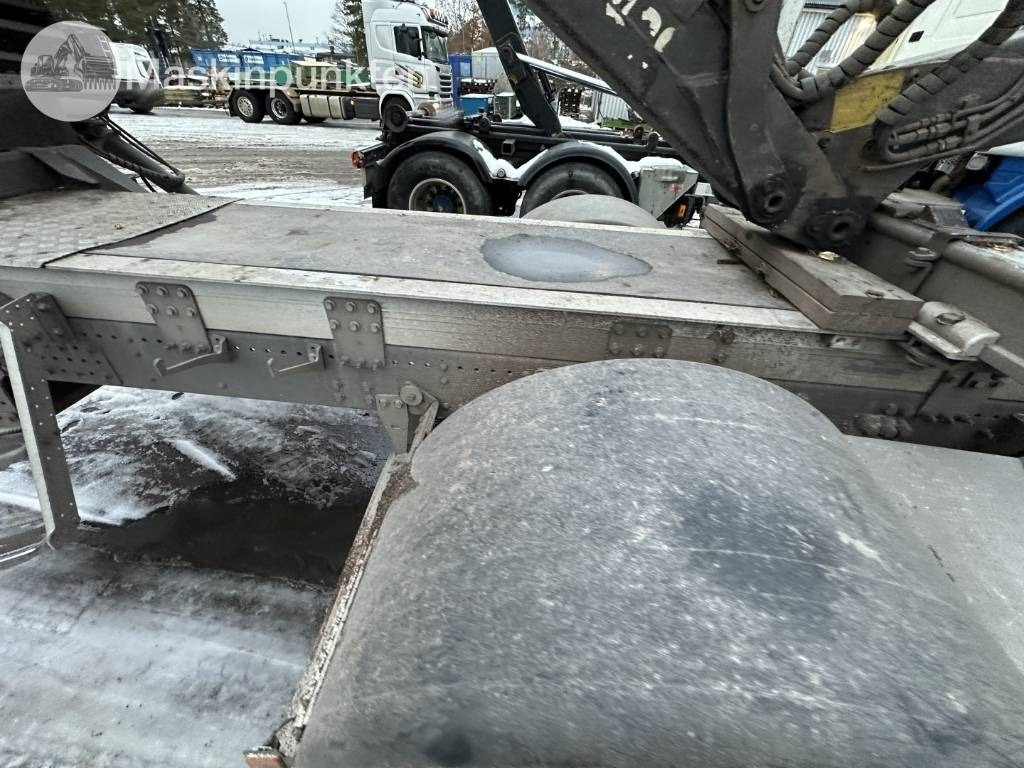 Scania R 580 timmerbil med kran  — crédit-bail Scania R 580 timmerbil med kran: photos 19