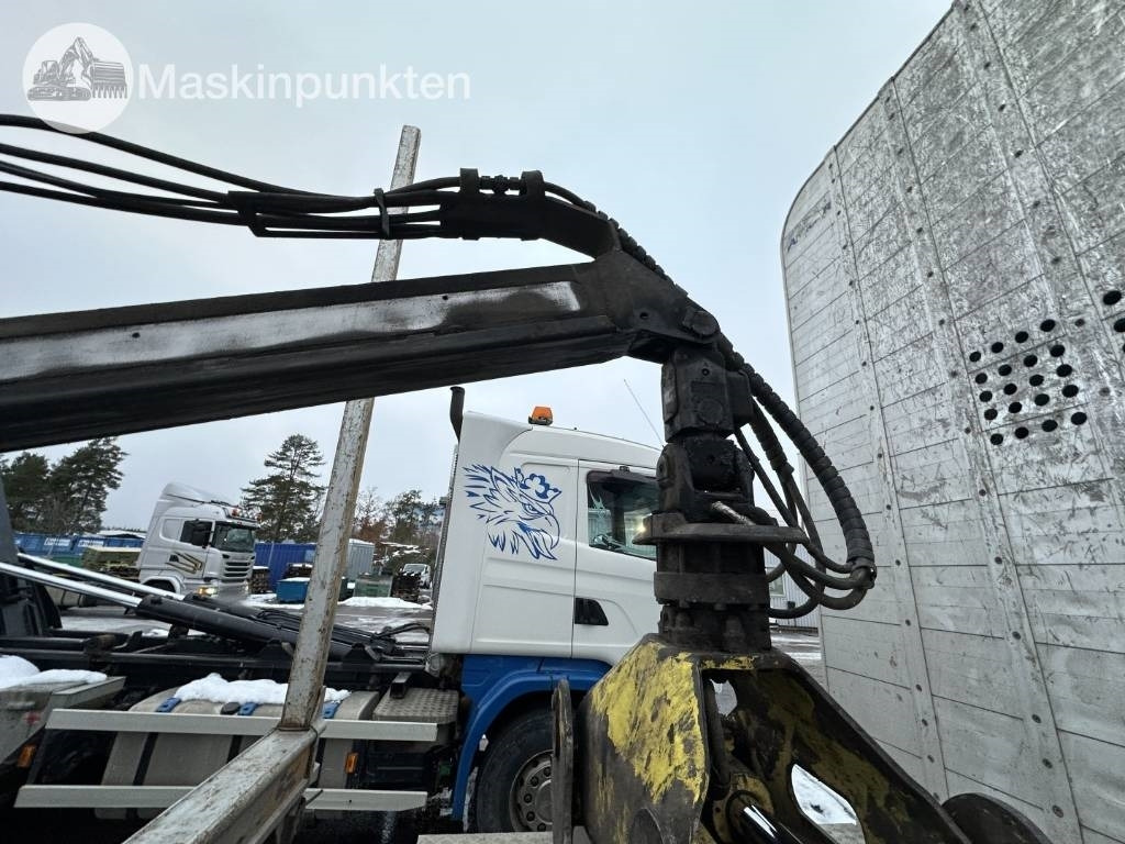 Scania R 580 timmerbil med kran  — crédit-bail Scania R 580 timmerbil med kran: photos 24