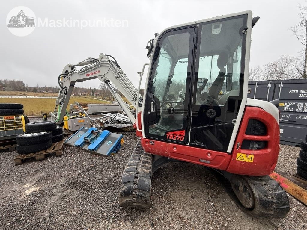 Takeuchi TB 370 - Pelle sur chenille: photos 4 Takeuchi TB 370 - Pelle sur chenille: photos 4