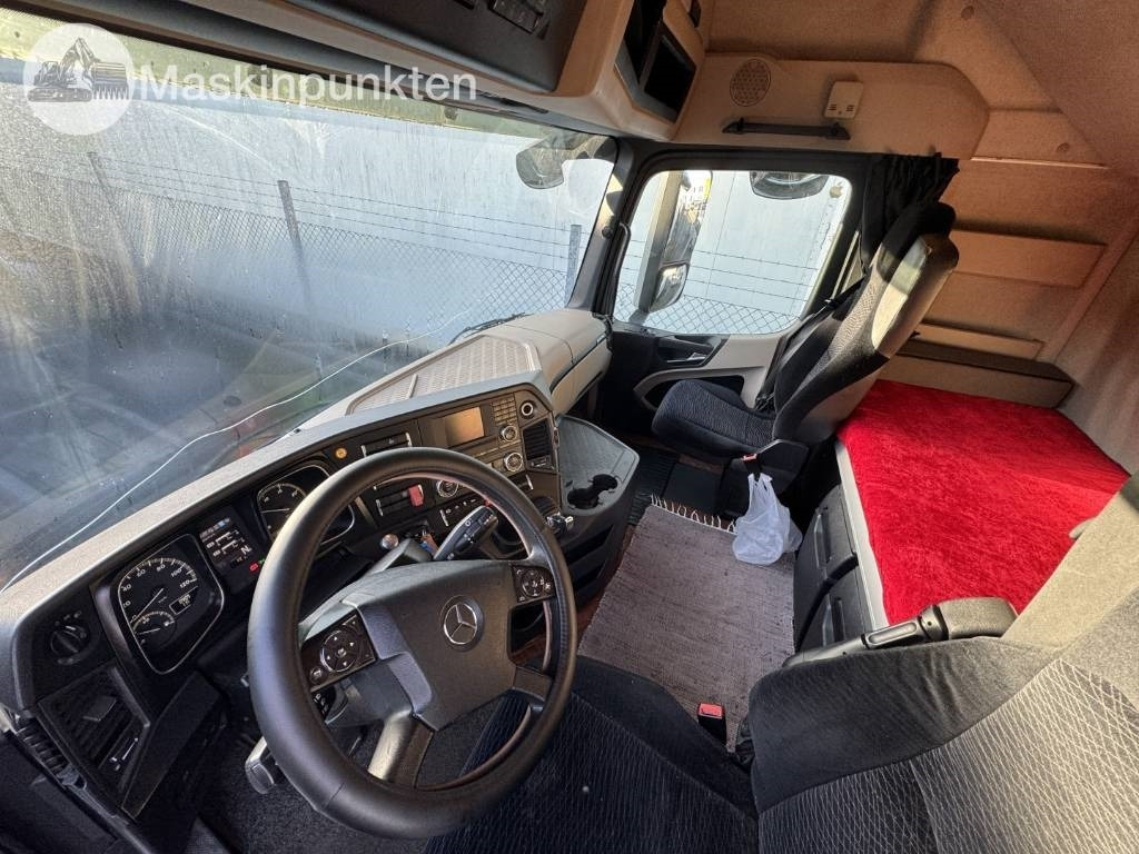 Tracteur routier Mercedes-Benz Actros 963-4-D: photos 39