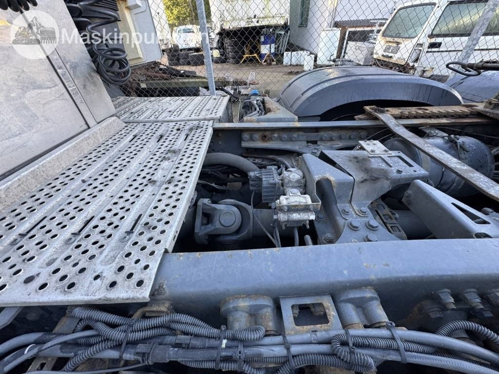 Tracteur routier Mercedes-Benz Actros 963-4-D: photos 9