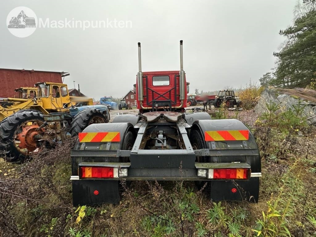 Scania T 143 H - Tracteur routier: photos 3 Scania T 143 H - Tracteur routier: photos 3