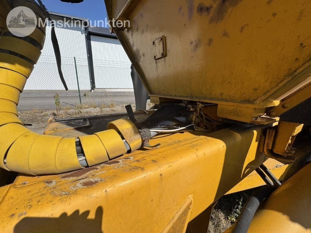 Tombereau articulé Volvo A 25 C: photos 16