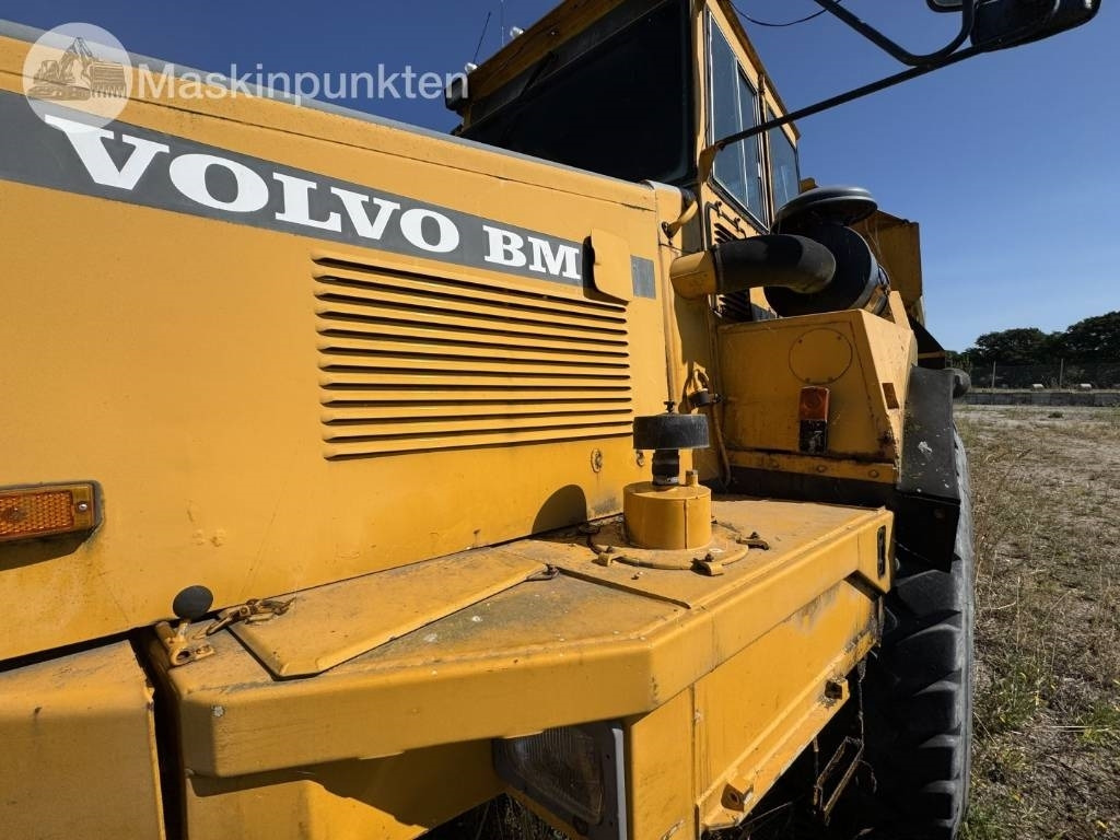 Tombereau articulé Volvo A 25 C: photos 38