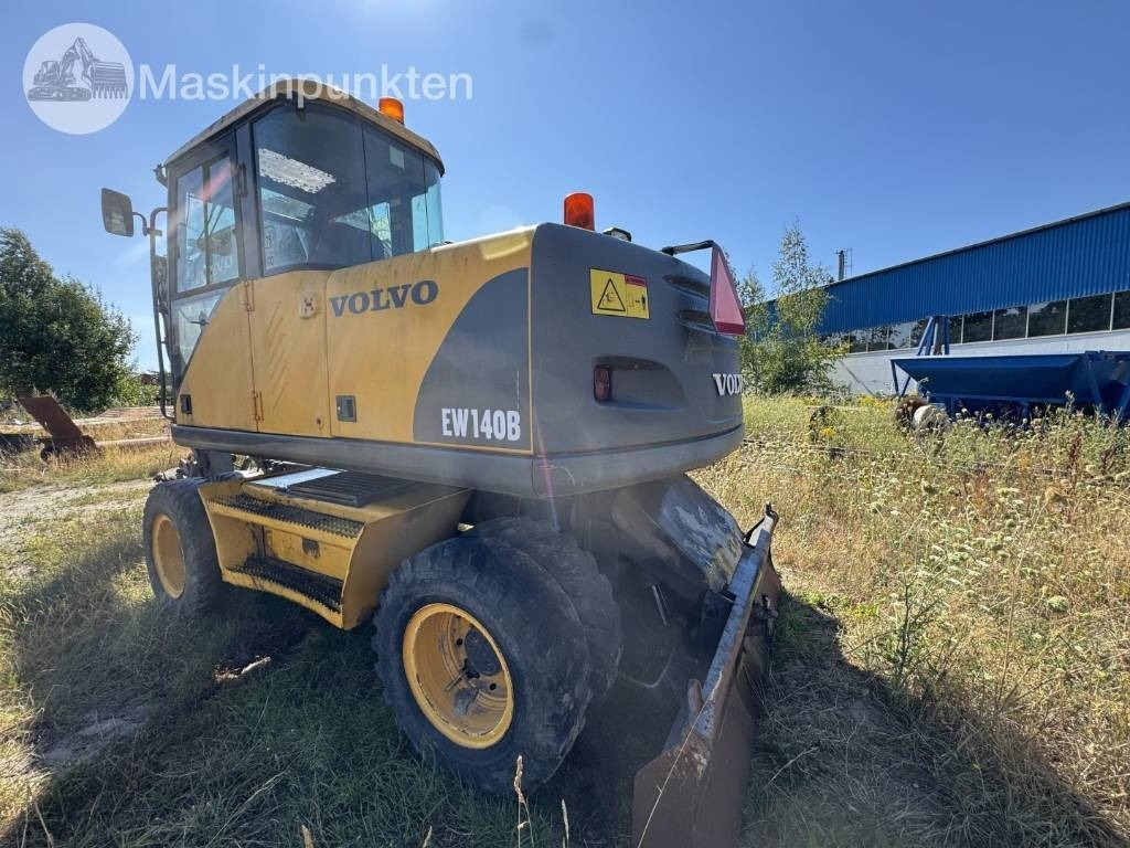 Volvo EW 140 B - Pelle sur pneus: photos 2 Volvo EW 140 B - Pelle sur pneus: photos 2