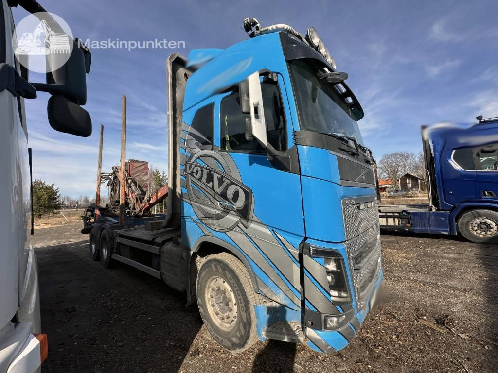 Volvo FH 16 750  - Camion grumier: photos 1 Volvo FH 16 750  - Camion grumier: photos 1