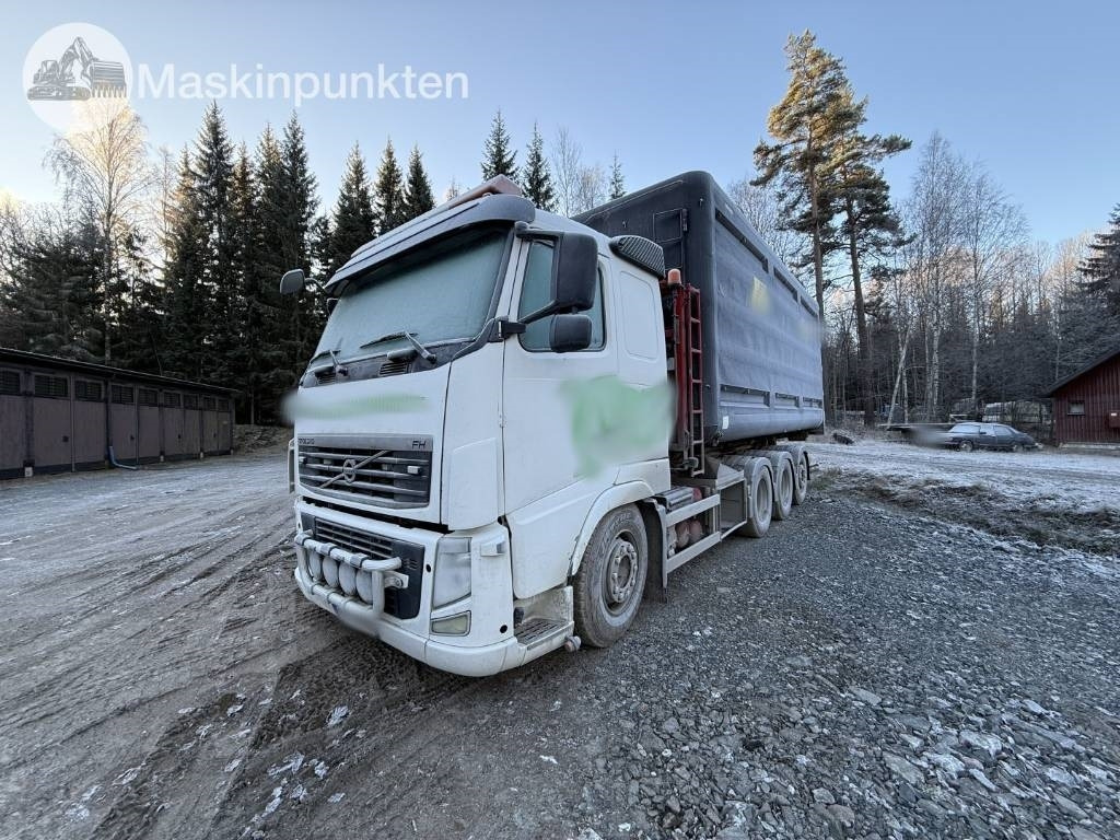 Volvo FH 8*4 Tridem lastväxlare - Camion ampliroll: photos 2 Volvo FH 8*4 Tridem lastväxlare - Camion ampliroll: photos 2