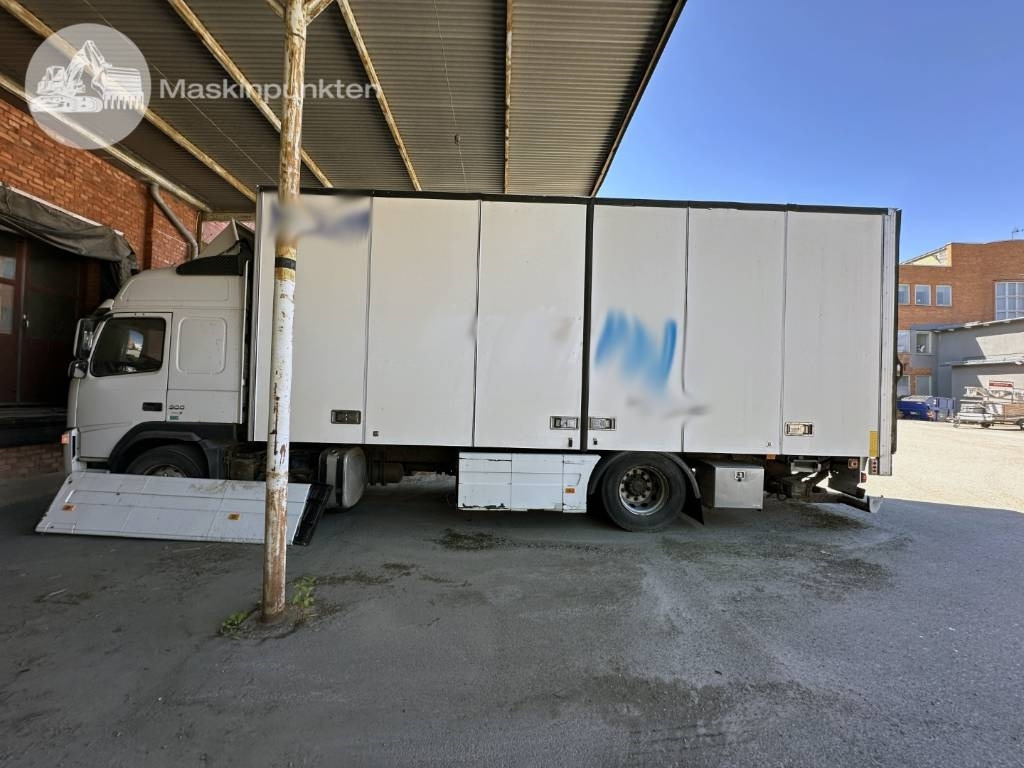 Volvo FM 300 — crédit-bail Volvo FM 300: photos 8 Volvo FM 300 — crédit-bail Volvo FM 300: photos 8