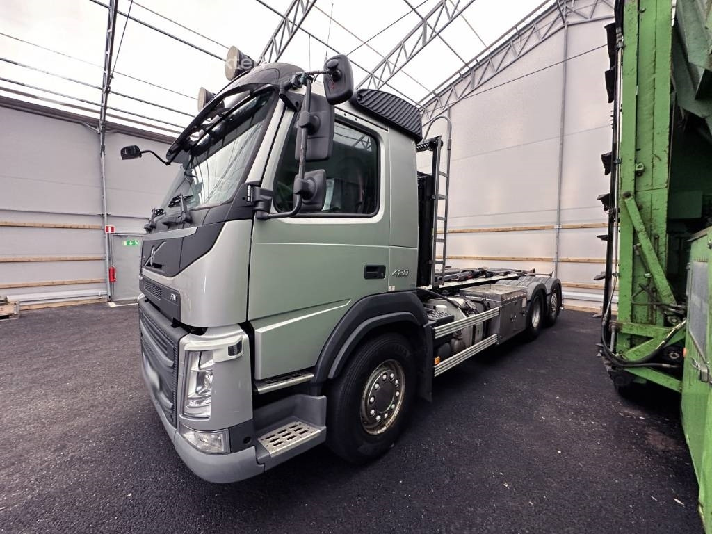 Volvo FM 420 - Camion ampliroll: photos 2 Volvo FM 420 - Camion ampliroll: photos 2