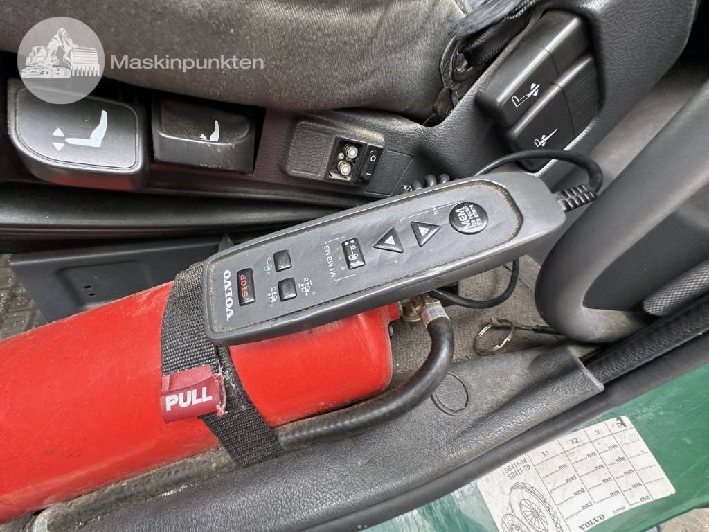 Camion fourgon Volvo FM 9 300: photos 12 Camion fourgon Volvo FM 9 300: photos 12