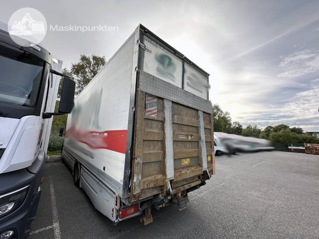 Camion fourgon Volvo FM 9 300: photos 6 Camion fourgon Volvo FM 9 300: photos 6