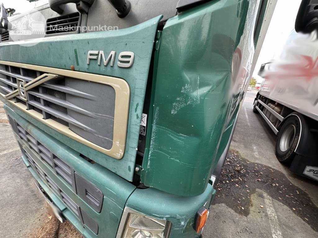 Camion fourgon Volvo FM 9 300: photos 38 Camion fourgon Volvo FM 9 300: photos 38