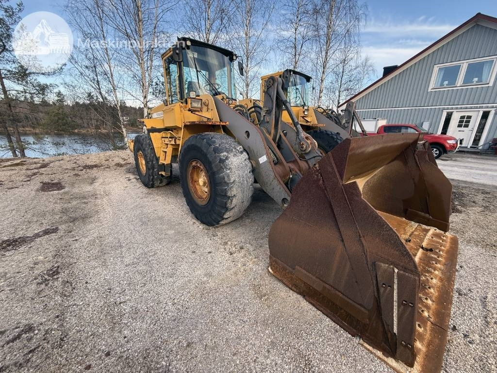 Volvo L 120 C  - Chargeuse sur pneus: photos 2 Volvo L 120 C  - Chargeuse sur pneus: photos 2