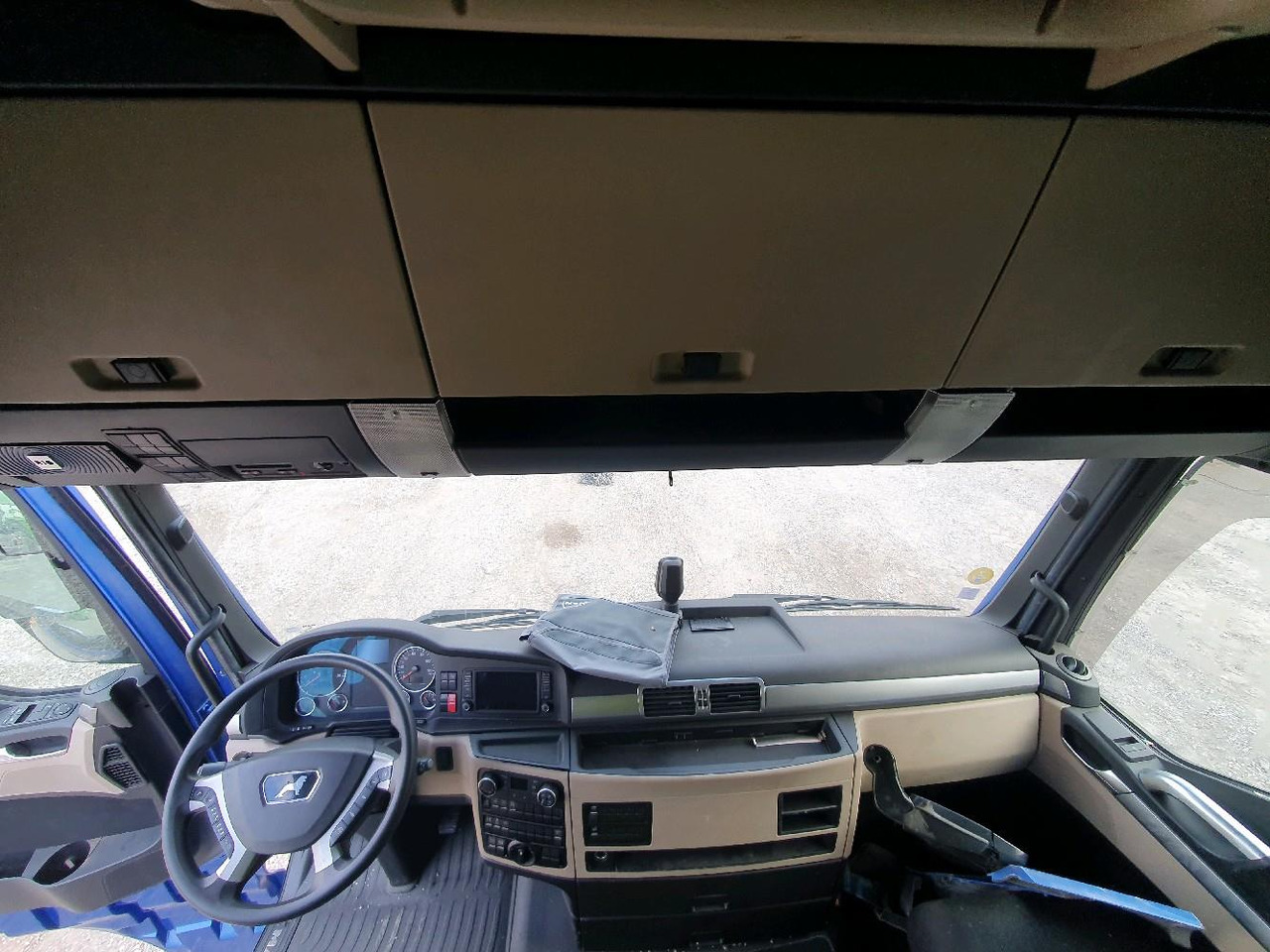 Tracteur routier MN 19.470: photos 11