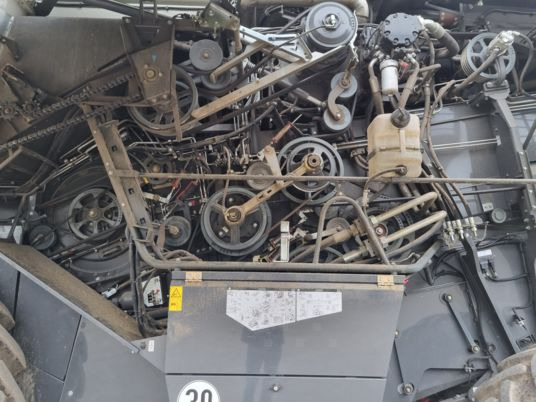 Moissonneuse-batteuse Claas LEXION 5300: photos 7