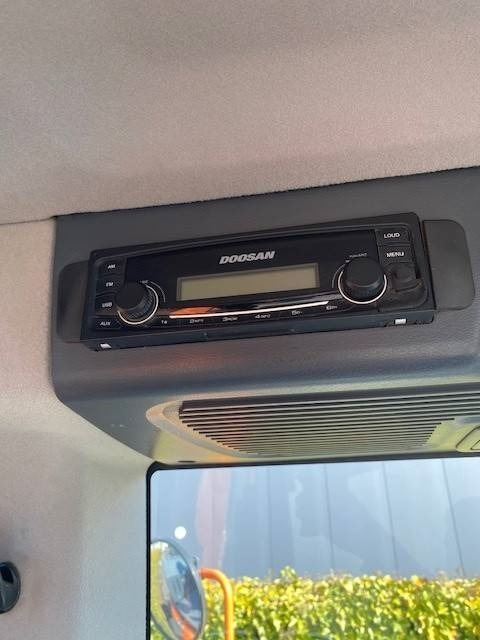 Pelle sur chenille Doosan DX140 LCR-5: photos 25