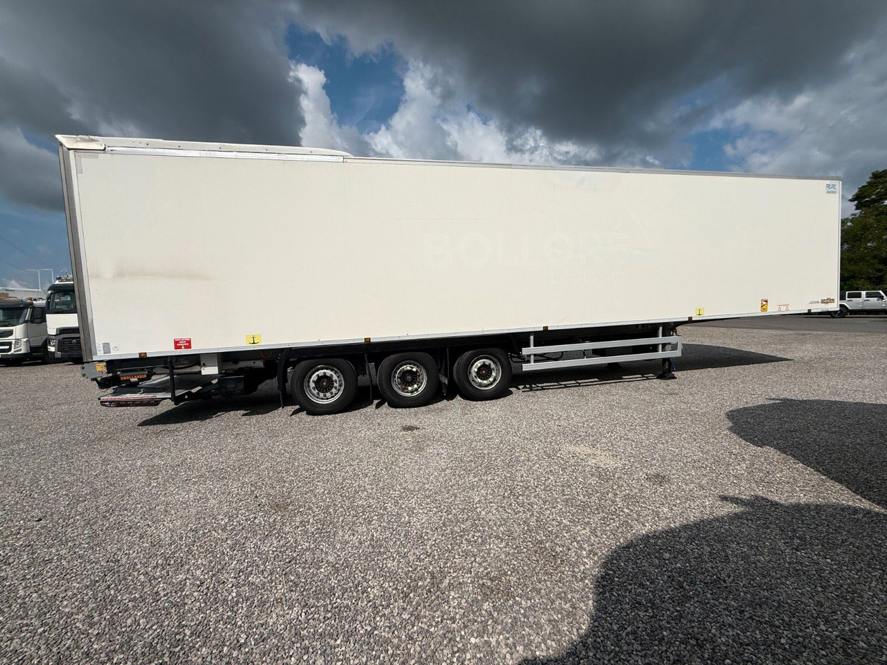 Chereau THERMO KING SLXe DIESEL/ELECTRIC SAF - Semi-remorque frigorifique: photos 4 Chereau THERMO KING SLXe DIESEL/ELECTRIC SAF - Semi-remorque frigorifique: photos 4