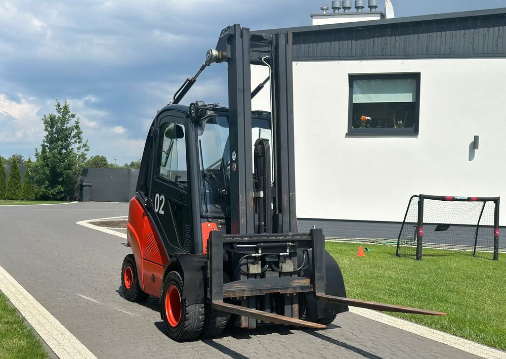 Linde H35T-01 - Chariot élévateur: photos 3 Linde H35T-01 - Chariot élévateur: photos 3