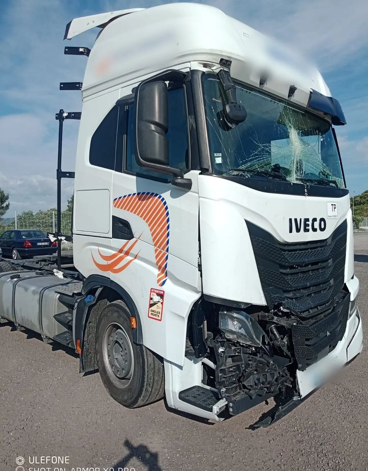 Iveco S-WAY 530 RETARDER USZKODZONY - Tracteur routier: photos 3 Iveco S-WAY 530 RETARDER USZKODZONY - Tracteur routier: photos 3