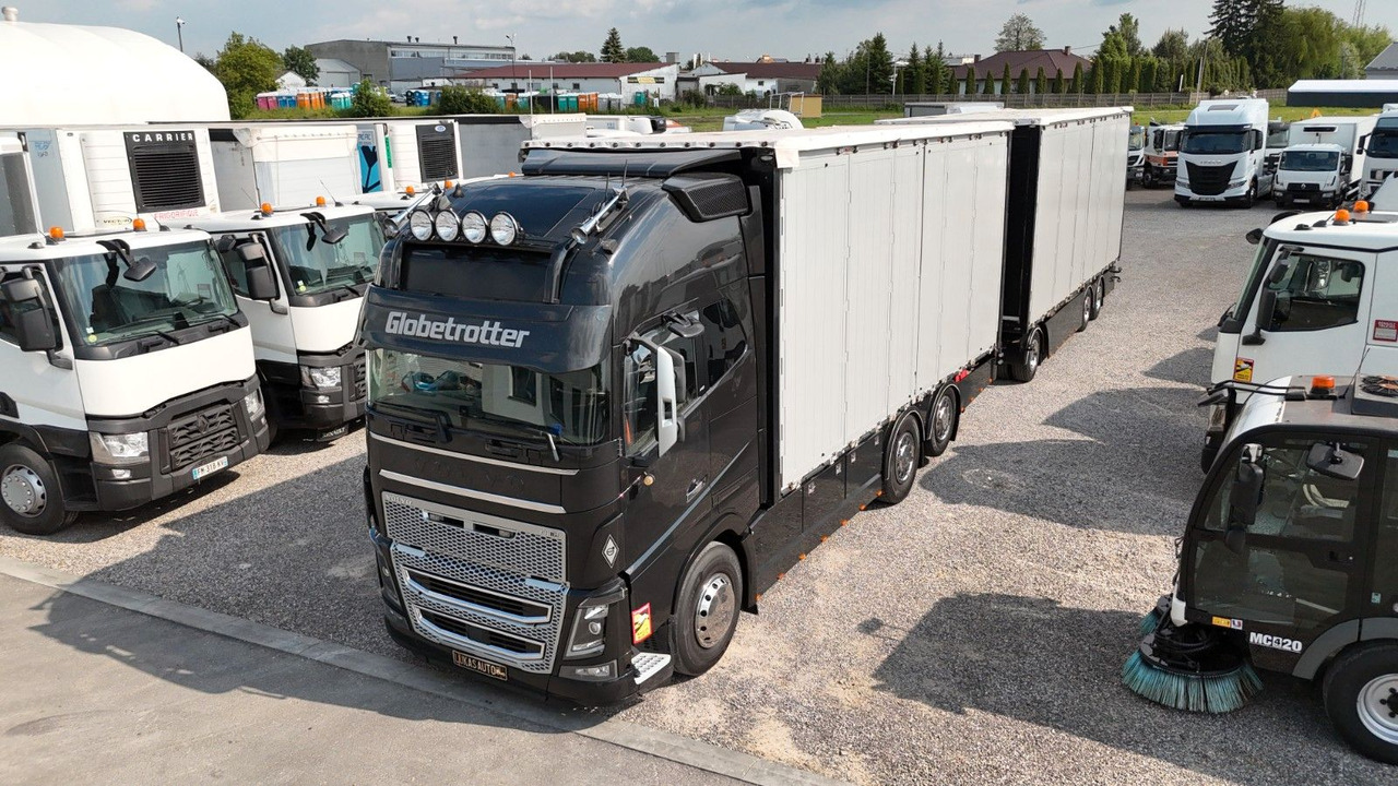 Volvo FH16 660 HP XL TANDEM 6x2 LIMITED EDITION - Camion fourgon: photos 1 Volvo FH16 660 HP XL TANDEM 6x2 LIMITED EDITION - Camion fourgon: photos 1