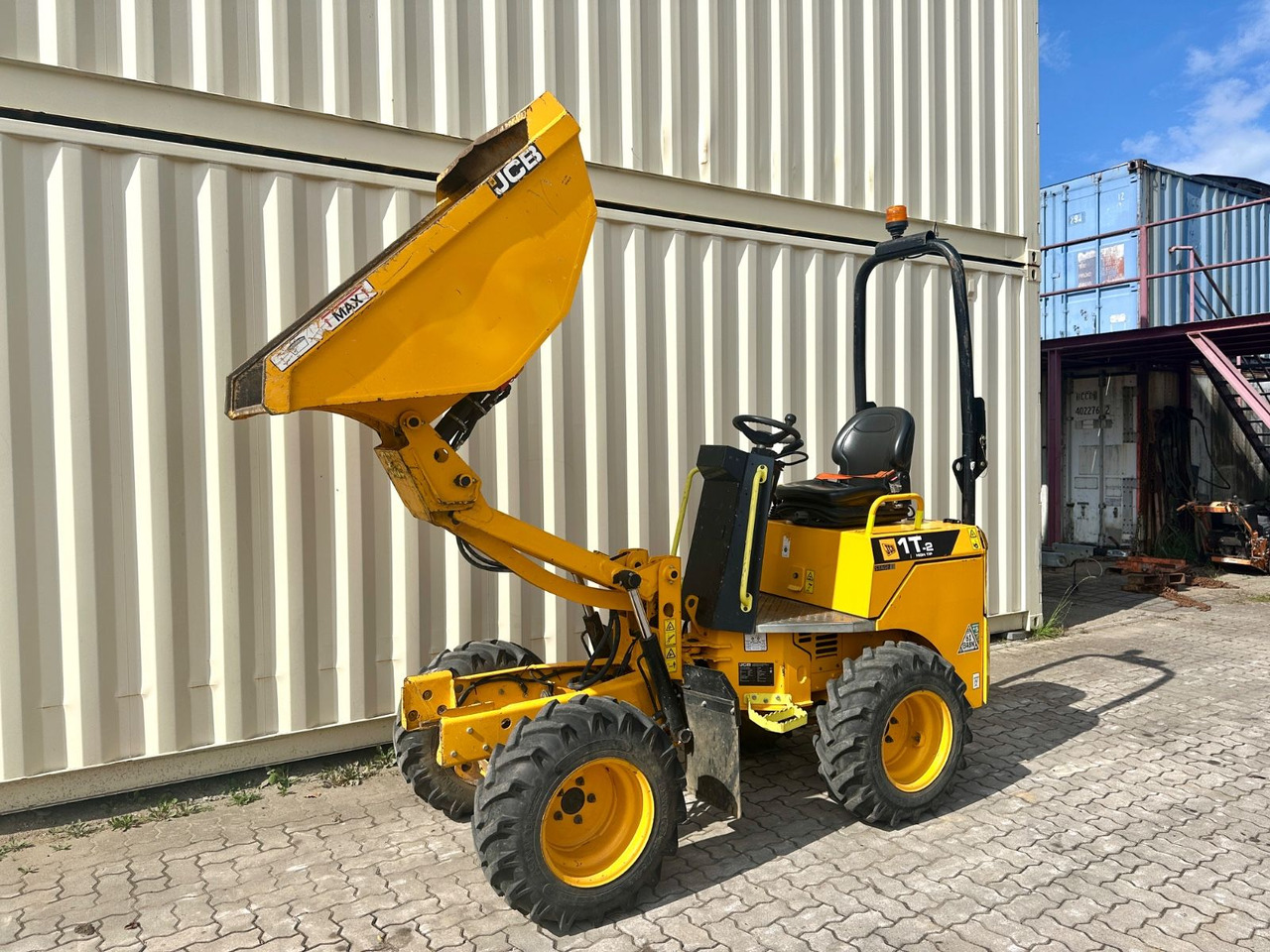JCB 1T-2 High Tip Dumper, 811 Bh, 1.000 KG - Mini tombereau: photos 2 JCB 1T-2 High Tip Dumper, 811 Bh, 1.000 KG - Mini tombereau: photos 2