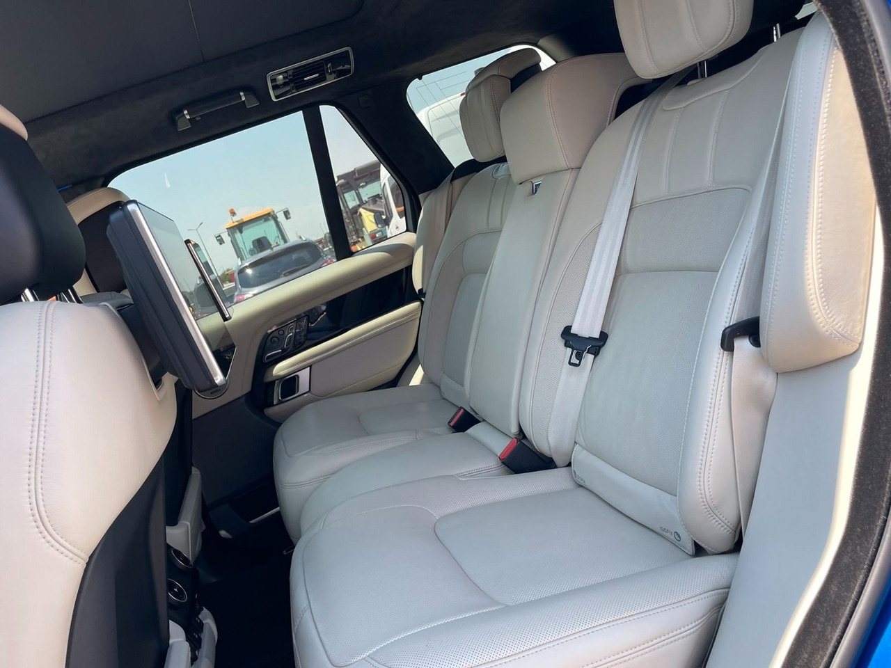 SUV Land Rover Range Rover Autobiography P525 5.0 V8: photos 13