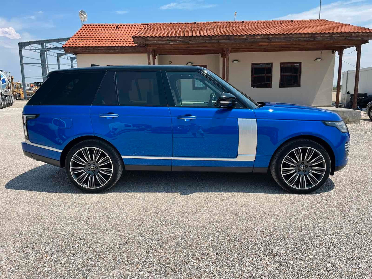 SUV Land Rover Range Rover Autobiography P525 5.0 V8: photos 8