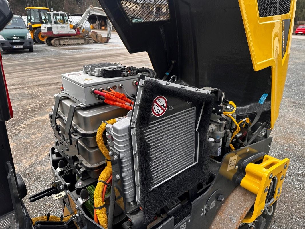 BOMAG DE BW 120 ADe-5 - Compacteur: photos 4 BOMAG DE BW 120 ADe-5 - Compacteur: photos 4