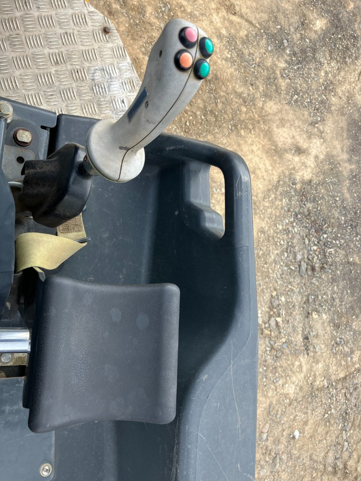 BOMAG DE BW 135 AD-5 Stage IIIa/Tier 4i - Compacteur: photos 4 BOMAG DE BW 135 AD-5 Stage IIIa/Tier 4i - Compacteur: photos 4