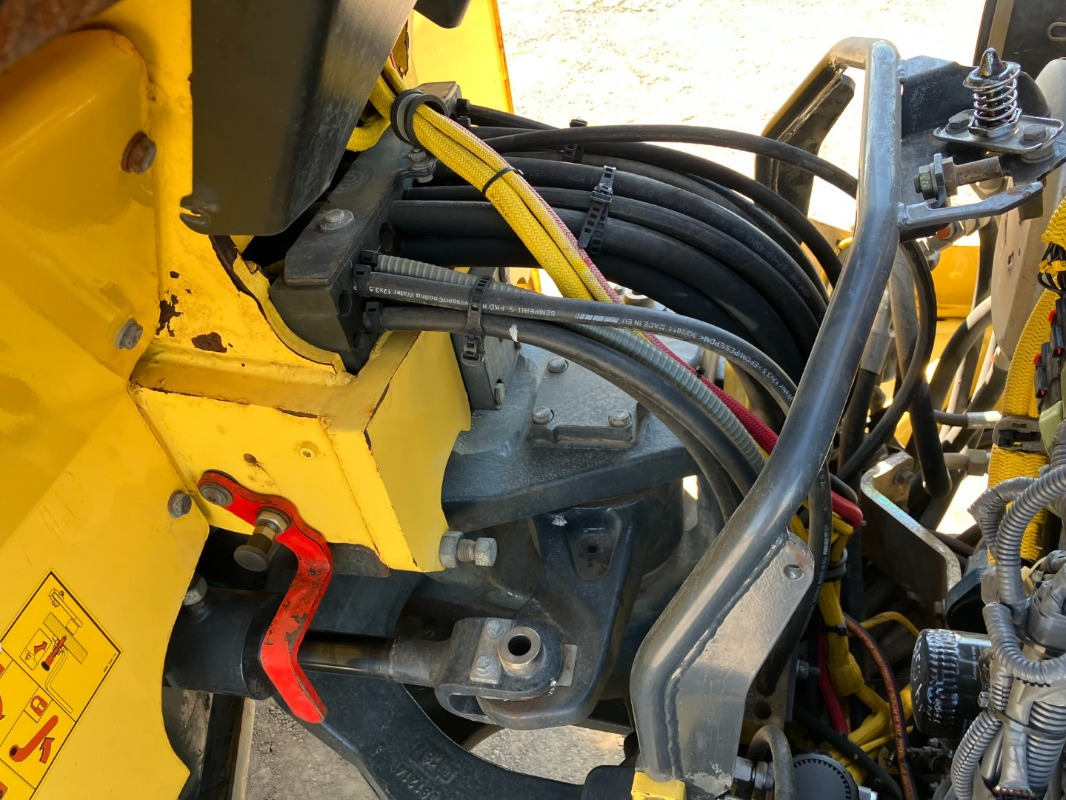 BOMAG DE BW 161 AD-5 Stage IIIb/Tier 4i - Rouleau compresseur: photos 5 BOMAG DE BW 161 AD-5 Stage IIIb/Tier 4i - Rouleau compresseur: photos 5