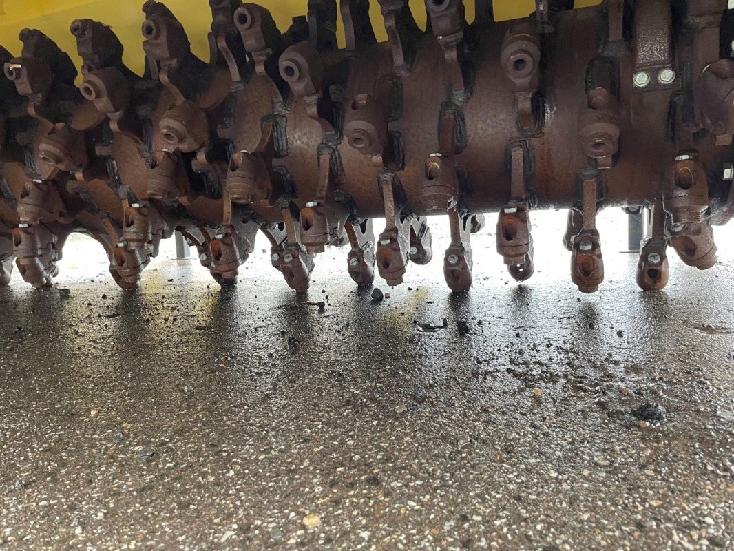 BOMAG DE RS 250 - Stabilisateur: photos 2 BOMAG DE RS 250 - Stabilisateur: photos 2