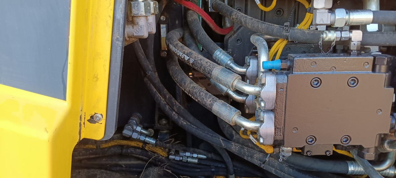 BOMAG IT BF 700 C-2 S500 Stage IV/Tier 4f - Finisseur: photos 2 BOMAG IT BF 700 C-2 S500 Stage IV/Tier 4f - Finisseur: photos 2