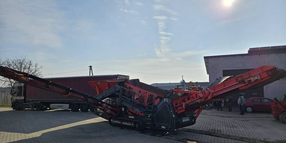 Przesiewacz mobilny Sandvik QE241 tylko 2980 h - Crible: photos 5 Przesiewacz mobilny Sandvik QE241 tylko 2980 h - Crible: photos 5