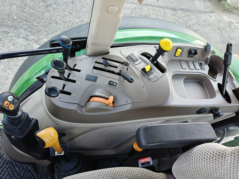 Tracteur agricole John Deere 5100M: photos 11 Tracteur agricole John Deere 5100M: photos 11