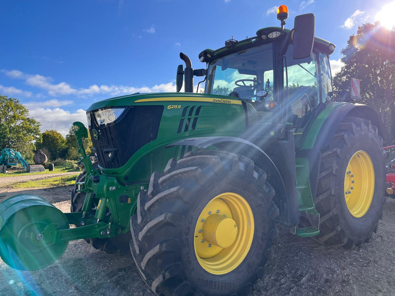 John Deere 6215R Autopowr - Tracteur agricole: photos 3 John Deere 6215R Autopowr - Tracteur agricole: photos 3