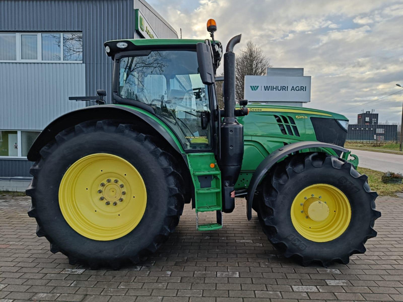 John Deere 6215R - Tracteur agricole: photos 2 John Deere 6215R - Tracteur agricole: photos 2
