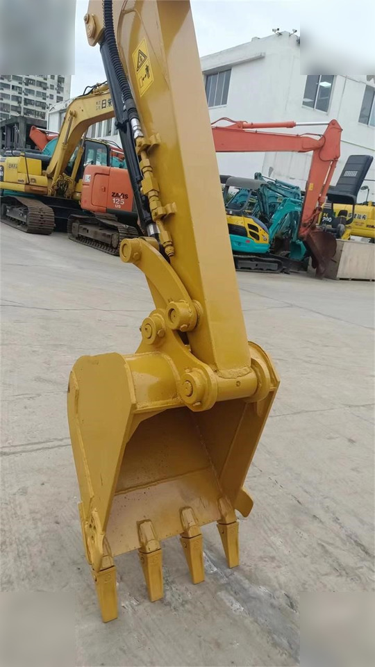 CATERPILLAR 304CR - Mini pelle: photos 5 CATERPILLAR 304CR - Mini pelle: photos 5