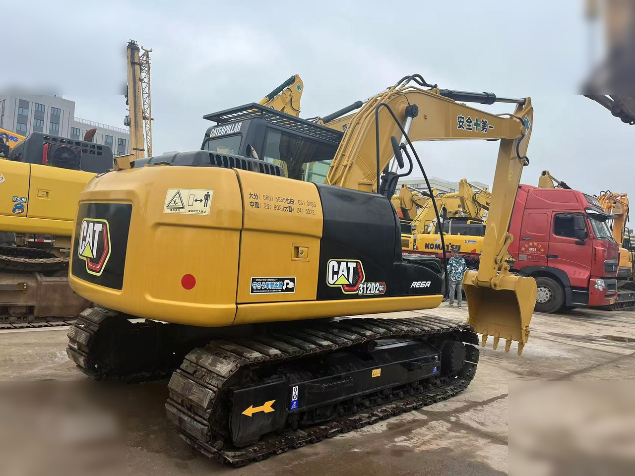 CATERPILLAR 312D2 GC - Pelle sur chenille: photos 1 CATERPILLAR 312D2 GC - Pelle sur chenille: photos 1