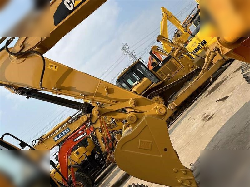 CATERPILLAR 315D - Pelle sur chenille: photos 5 CATERPILLAR 315D - Pelle sur chenille: photos 5